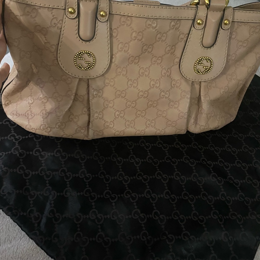 Gucci - Picture 14 of 15